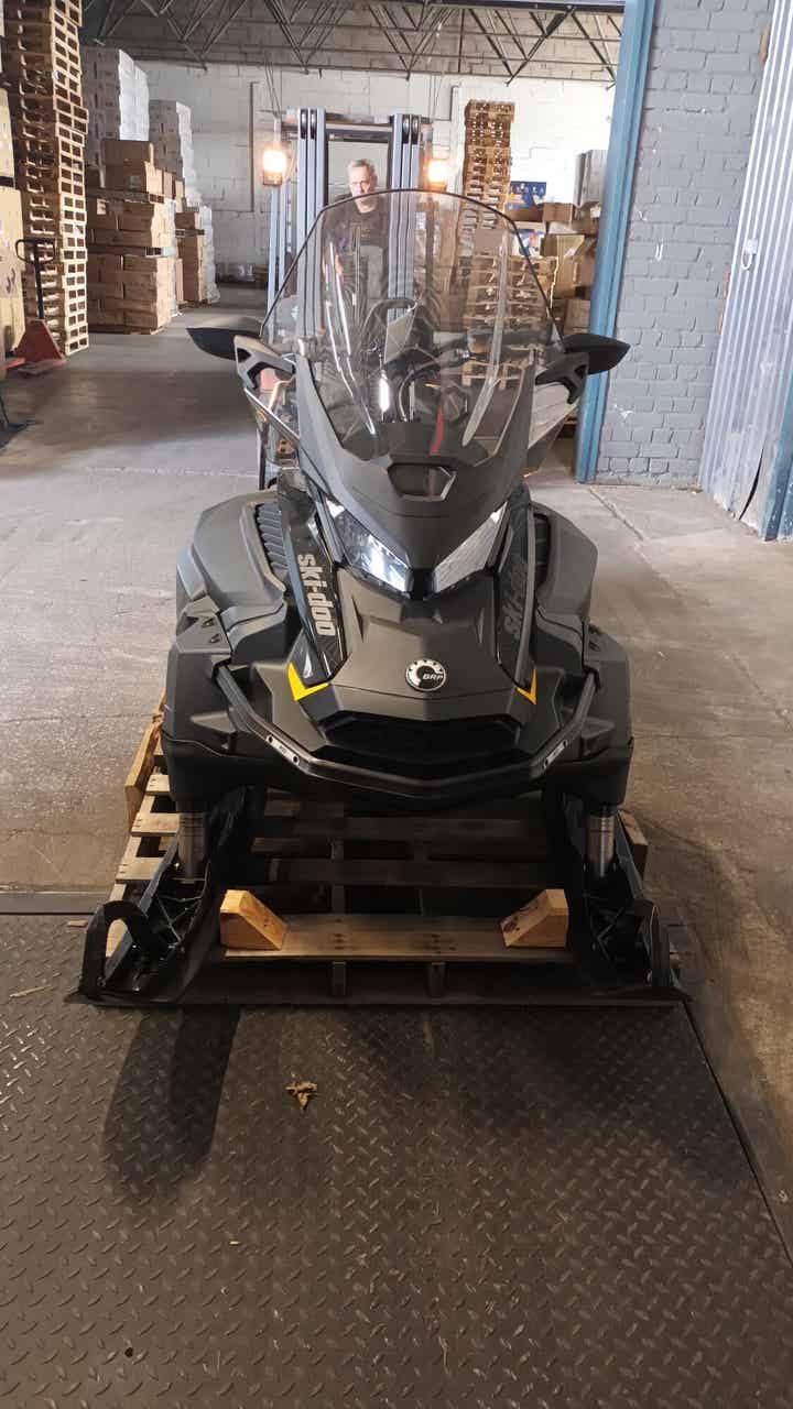 2025 Skandic LE 24″ 900 ACE