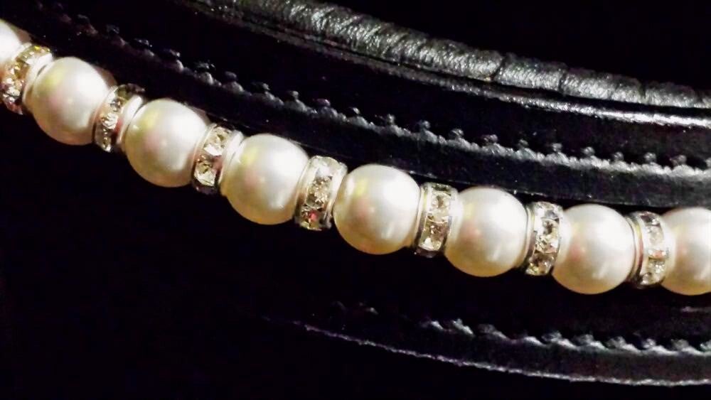 cream pearl dressage band
