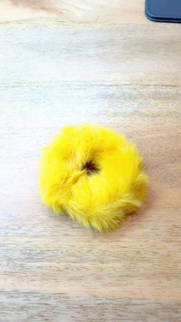 Fluffy donut     Okergeel