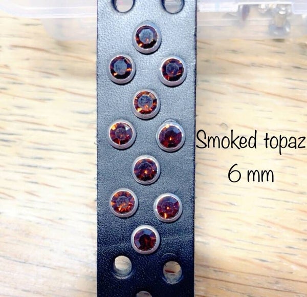 Rivetten smoked topaz 6 mm