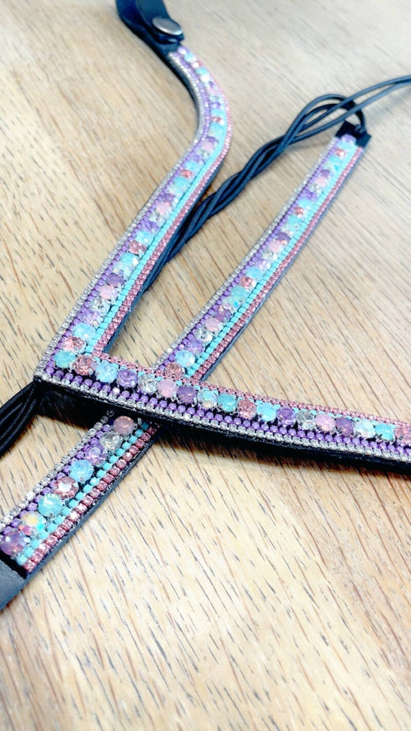 Frontriem  V Model Pastel