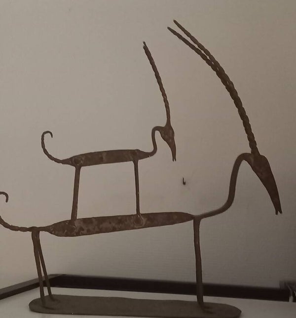 Dogon antiloop met jong uit oud ijzer