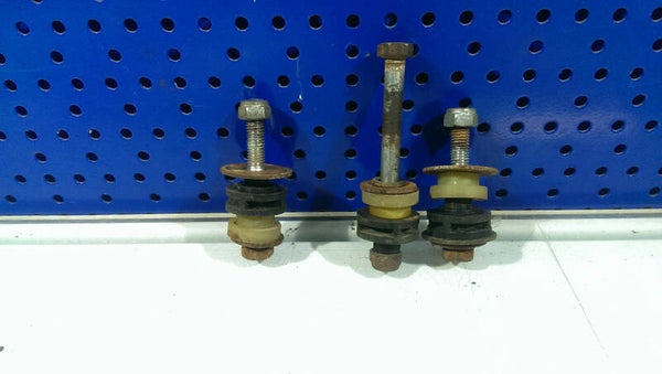 Husqvarna Royal ROY50S Motorbefestigungsbolzen incl. Isolatoren (C8/1366)