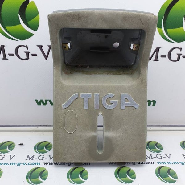 Stiga Park Pro16 Frontplatte grau, mit Loch 1134-4216-03  (Weist Abnutzungsspuren auf und die Farbe ist verblichen. Das alles hat keine Auswirkungen auf die Funktion.)