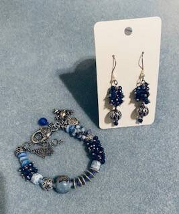 Set - Bracelet and earrings (s- )