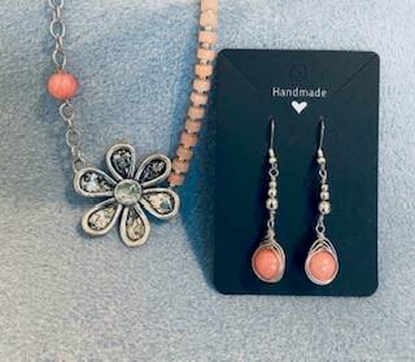 Set - Necklace and earrings (n-135)