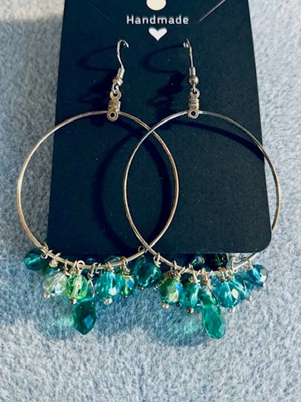 Earrings on hooks (e-62)