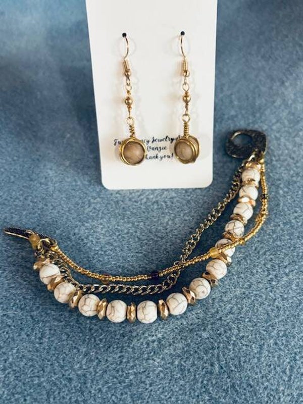 Set - Bracelet + Earrings (s-25)