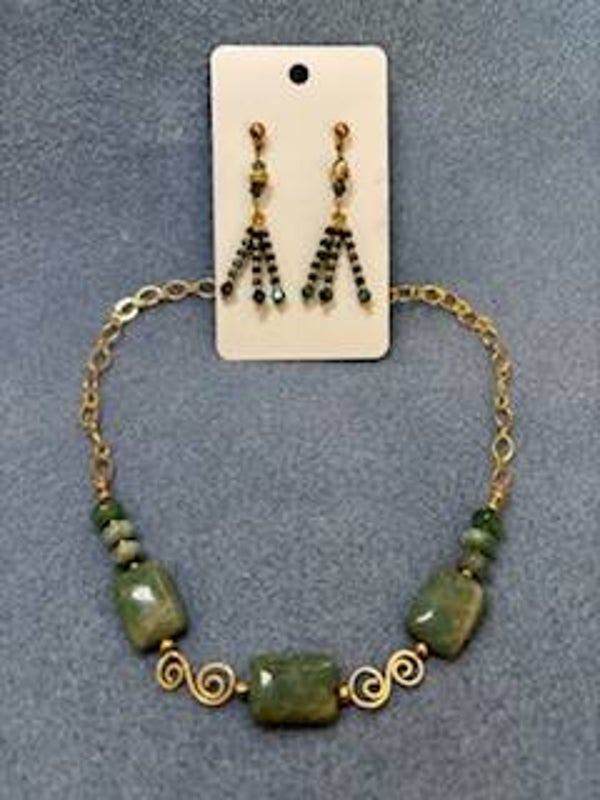 Set - Necklace and earrings (s-29)
