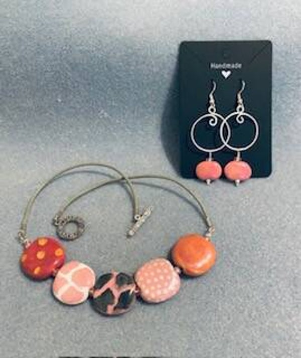 Set - Kazuri Necklace and earrings (s-00)