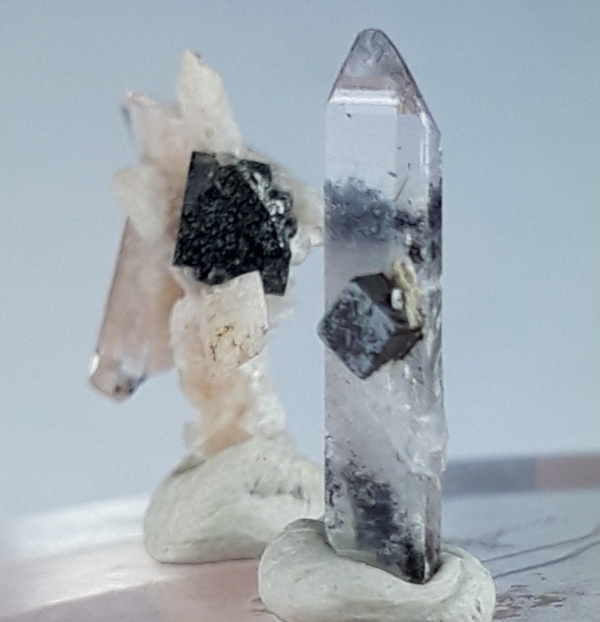 2 TOPAZ & BIXBYITE