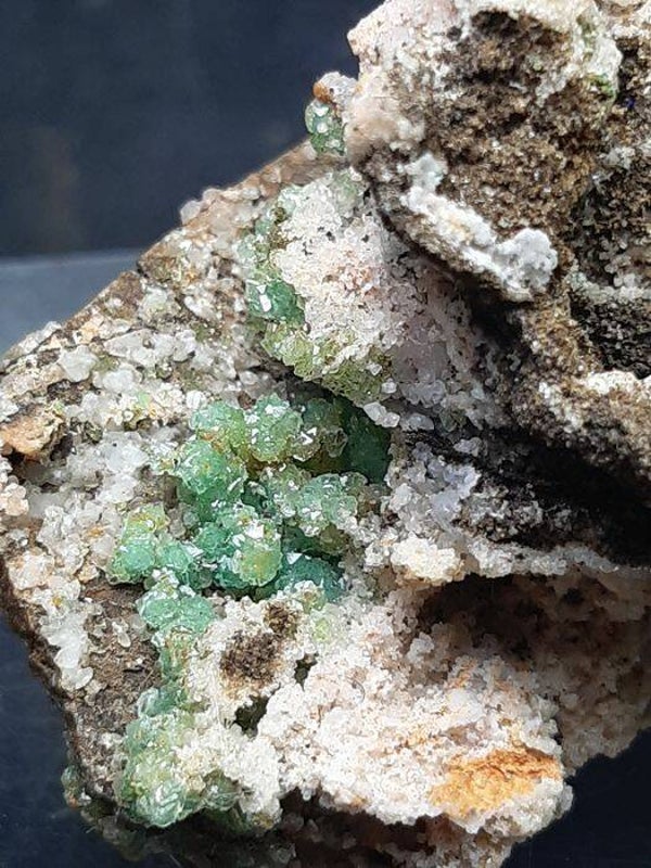 ANNABERGITE - GREECE  6 x 4 x 3 cm