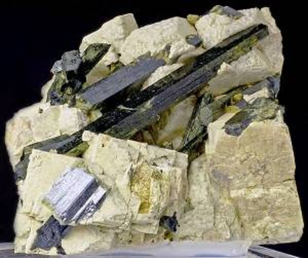 ARFVEDSONITE & FELDSPAR - MOROCCO!