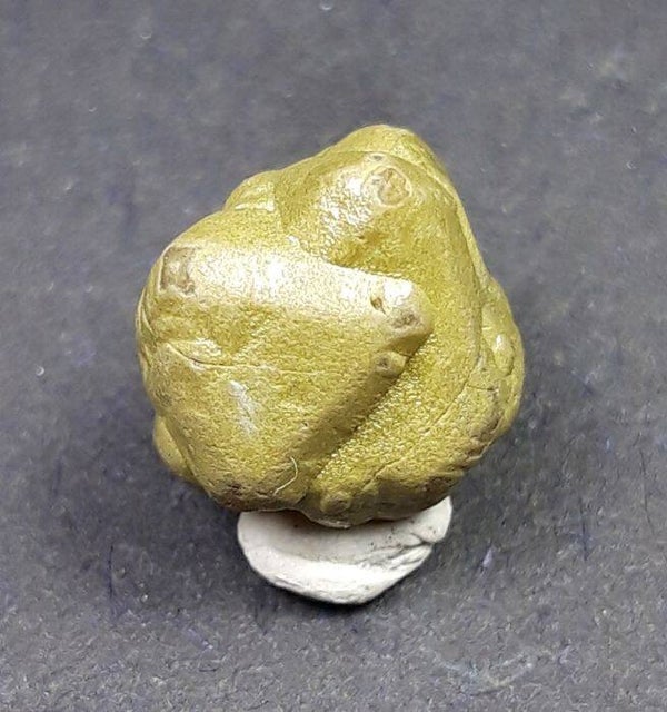 VERY RARE (ALLUVIAL) DIAMOND - D.R. CONGO  8×7×7 mm