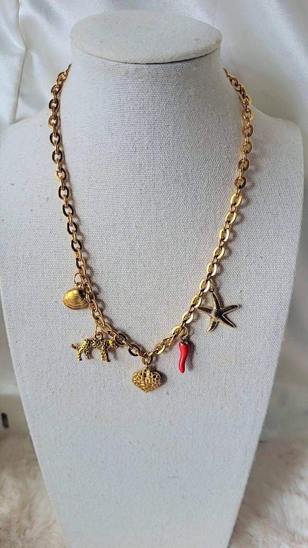 Collier  Nadia