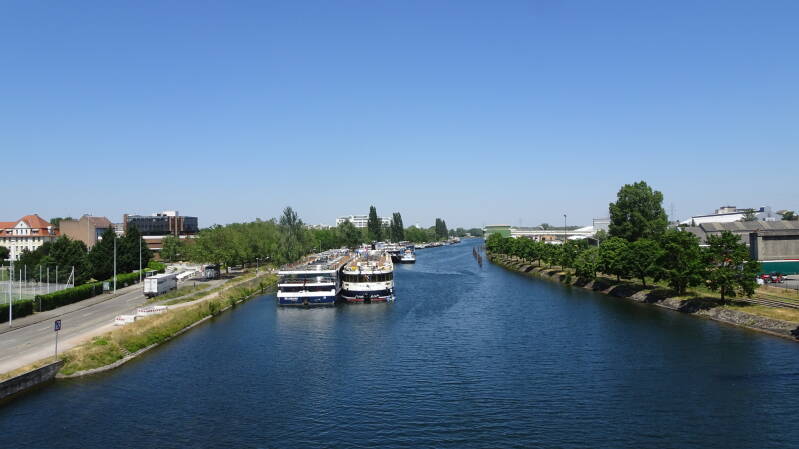 Kreuzfahtschiffarmada