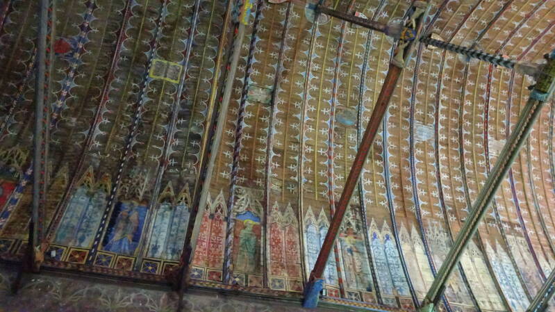 Jakobskirche ungewöhnliche Deckenverkleidung