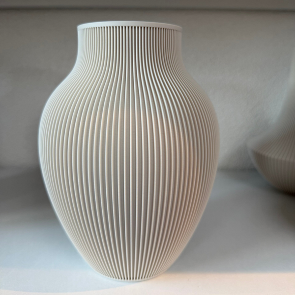 Tayo ribbed design vaas