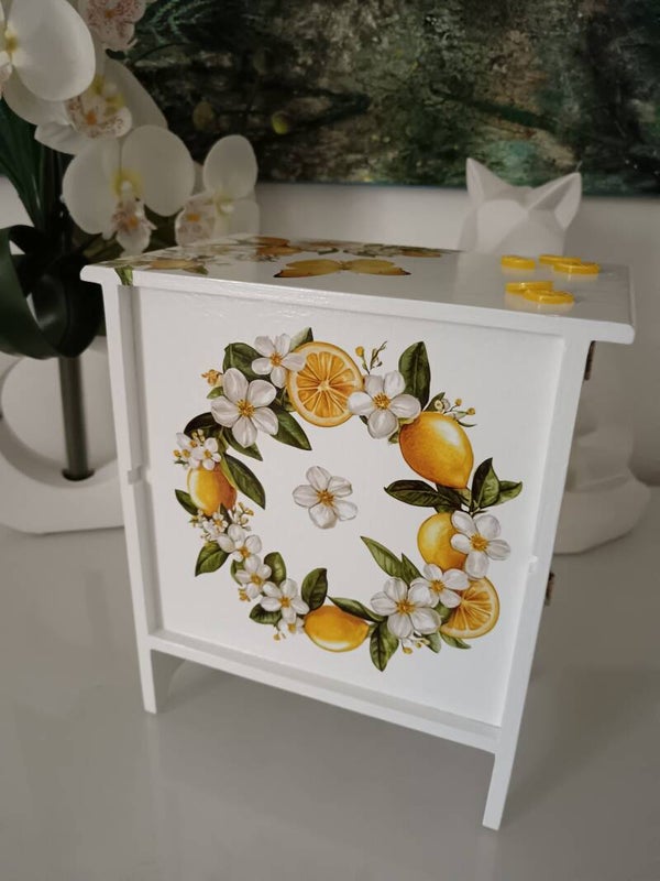 Armoire à oeufs "citrons et papillon"