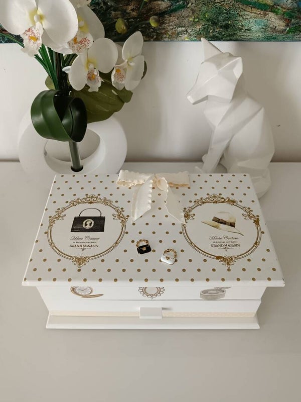 Boîte à bijoux "l'élégance"