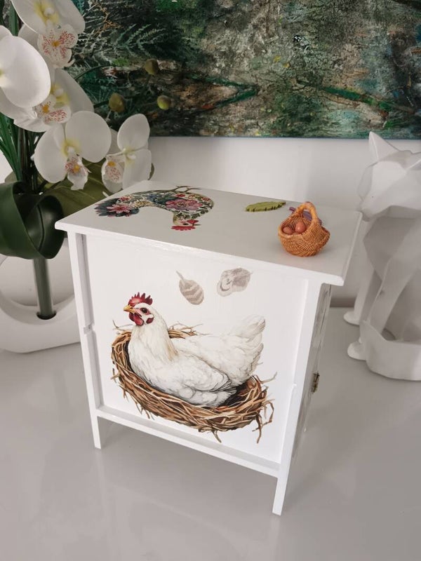 Armoire à oeufs "poule fleurie"