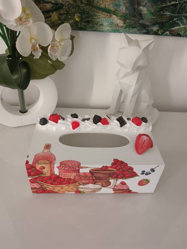 Boîte à mouchoirs gourmande "fruits rouges"