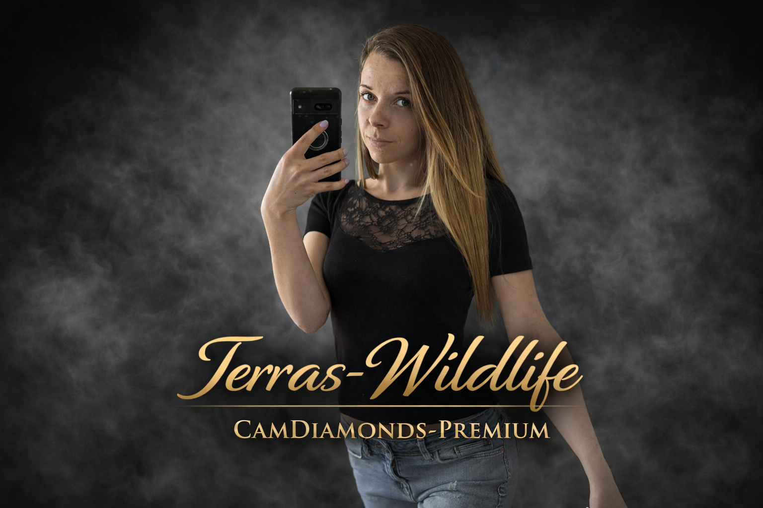 CamDiamonds Premium Model Terras Wildlife mit langen Haaren – Influencerin und Content Creator beim Selfie