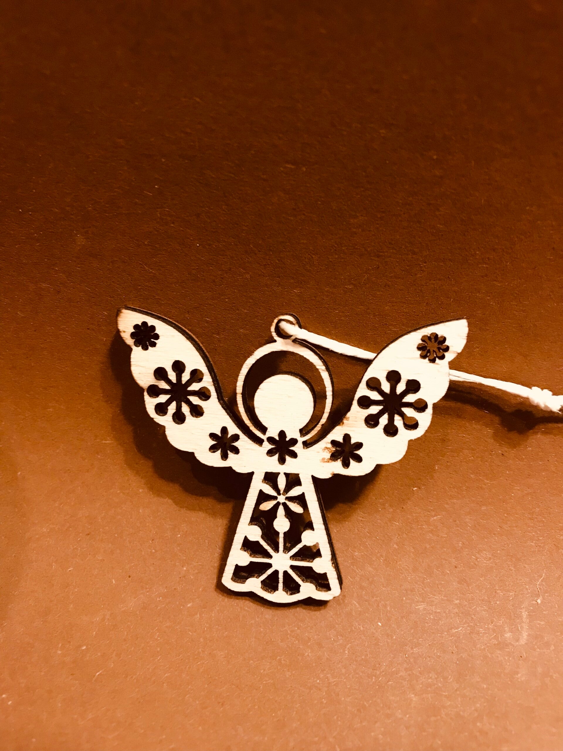 Kerst engel met sneeuw vlok deco hout en ophang gat diverse maten