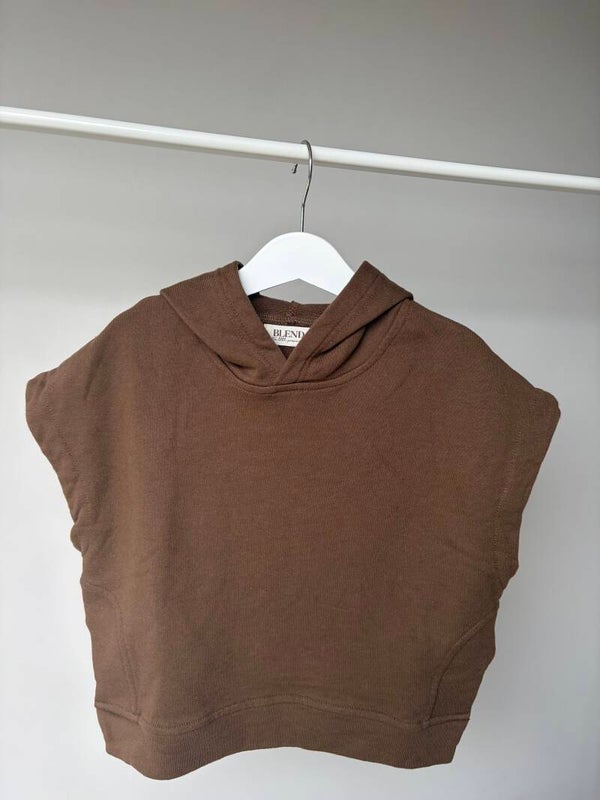 Sleeveless hoodie brown
