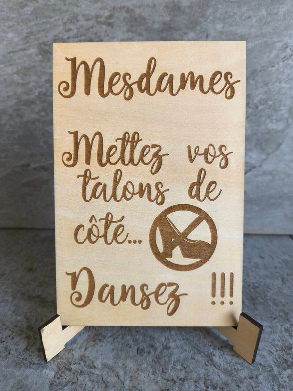 Plaque en bois pour mariage - Talons interdits sur la piste de danse