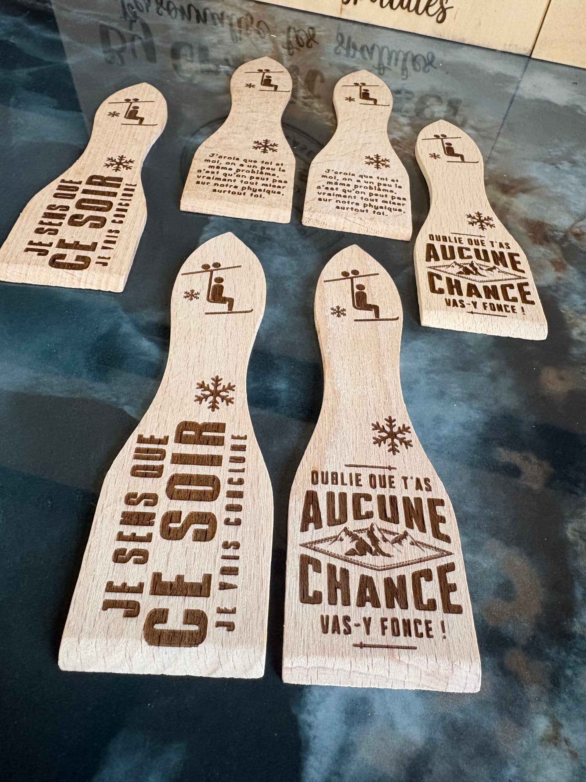 6 spatules à racelette en bois - Team Jean Claude Dusse