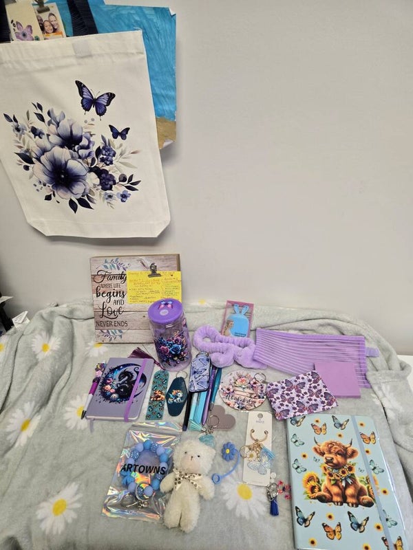 Mystery Bundle - 15 items (random pulls)