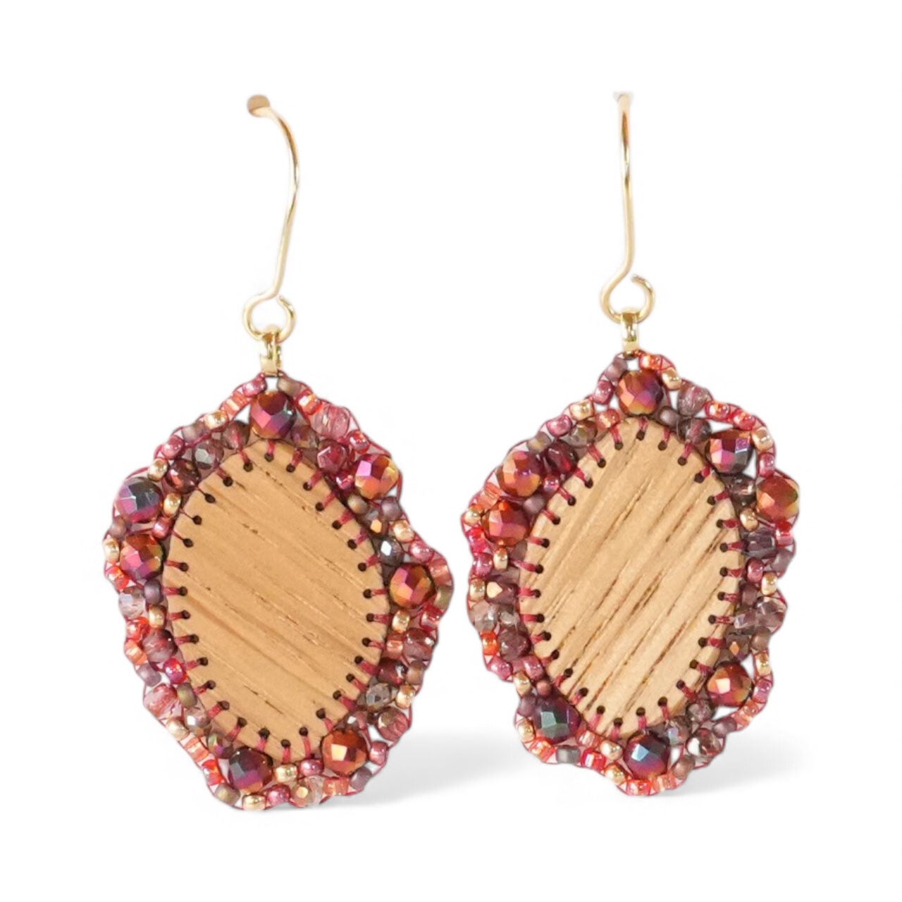 kleines Eichenoval mit Perlenrand