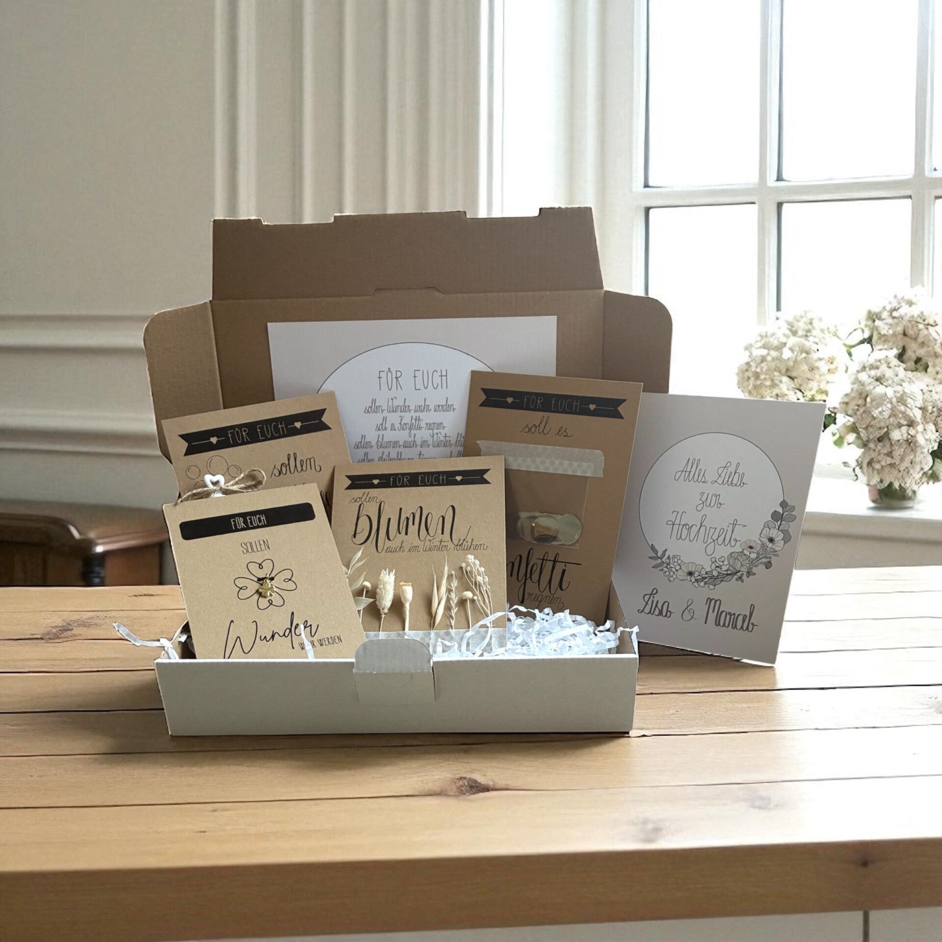 Personalisiertes Hochzeitsgeschenk - Für Euch - Blumen Design in Beige