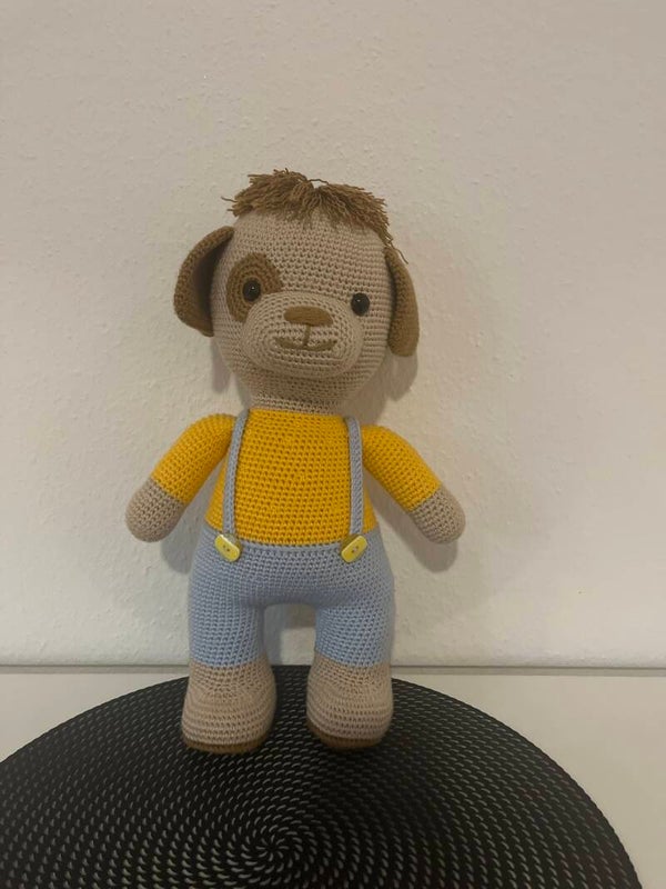 Titel: Handgehäkelter Amigurumi Hund – 40 cm – Neu – Handarbeit Unikat