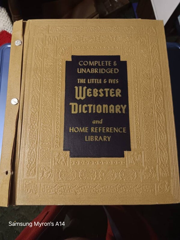 BKRF003 Little & Ives Webster Dictionary, 1st Printing 1968