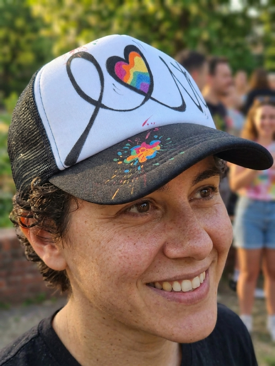 Casquette Trucker "Art-Wear" – Édition Love & Pride