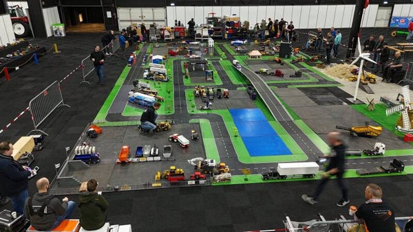 Gastrijden op de landbouw miniatuur beurs Hardenberg