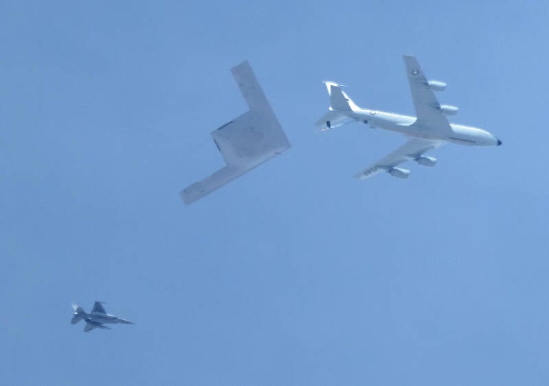 Northrop Grumman B-21 Raider Flight Refueling Testing
