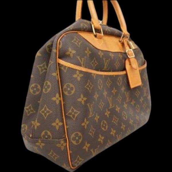 Louis Vuitton • Deauville
