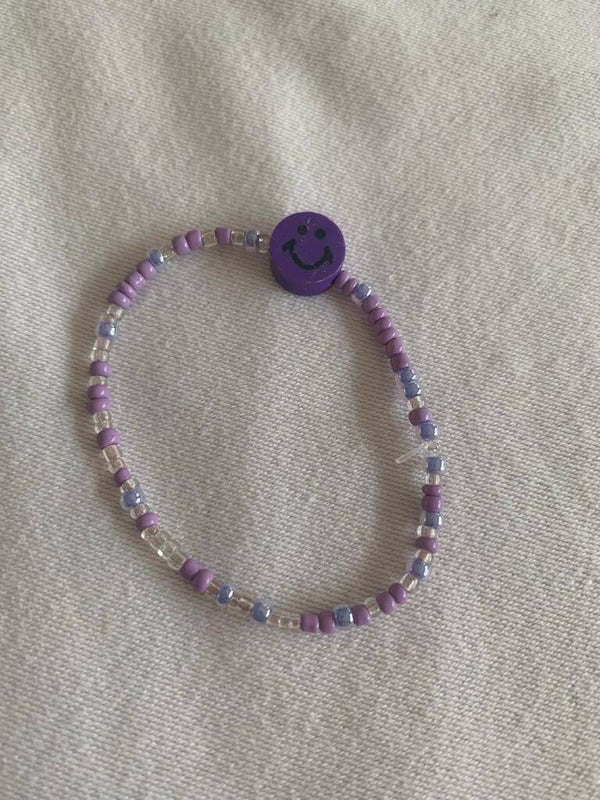 Armband licht paars met smiley