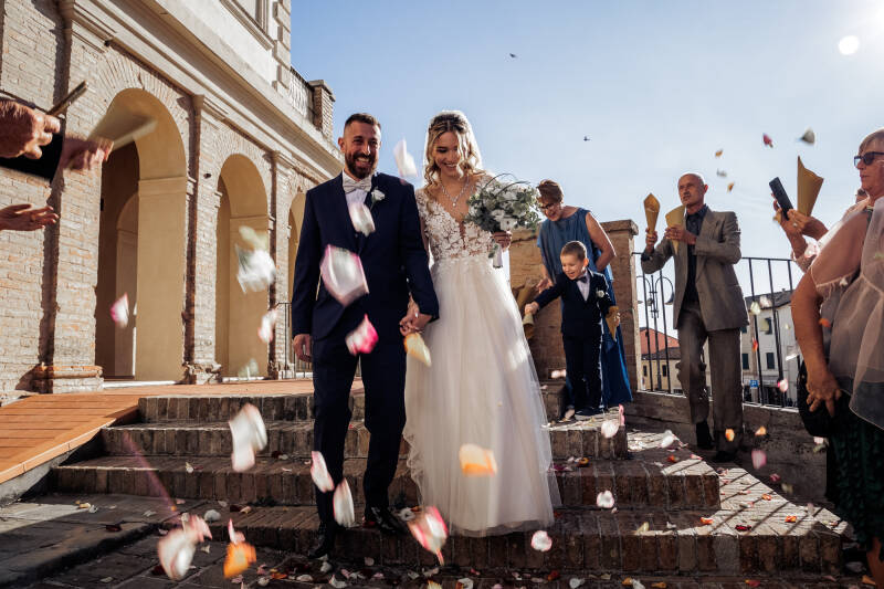 Rito civile di Asia e Luca nel centro storico di Morro d’Alba | Paolo Barigelli fotografo wedding marche