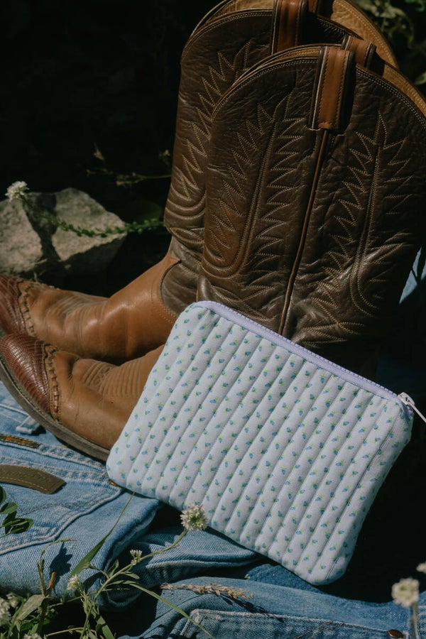 Bell bottom Bluebells 🫐✨ - zip pouch