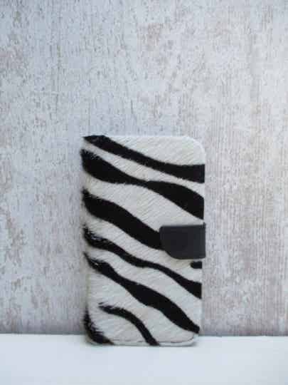 Bookcases iPhone 12 mini zebra