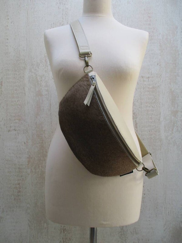 Beige leren fanny pack/heuptas taupe koeienhuid