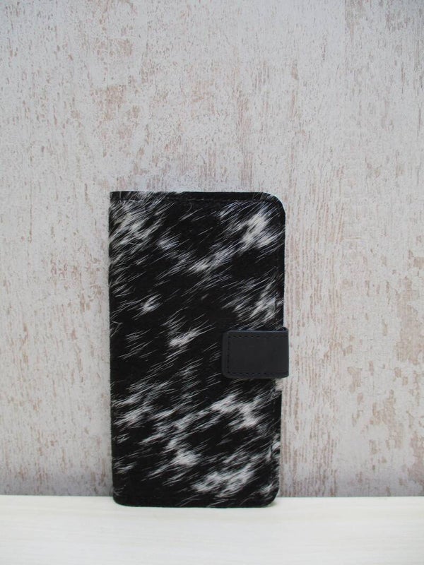 Bookcases iPhone 16 Pro Max zwart/wit 02