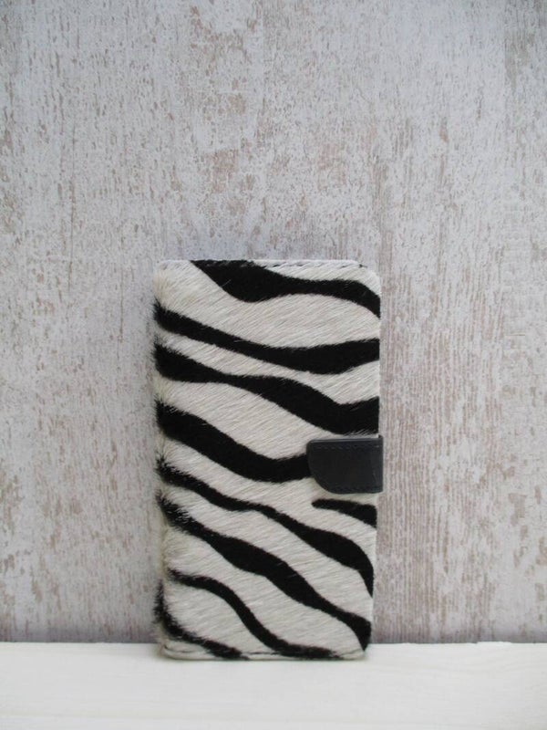 Bookcases iPhone 11 Pro Max zebra