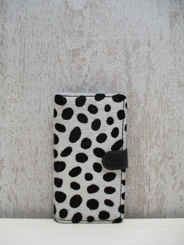 Bookcases iPhone 14 Pro dalmatiër