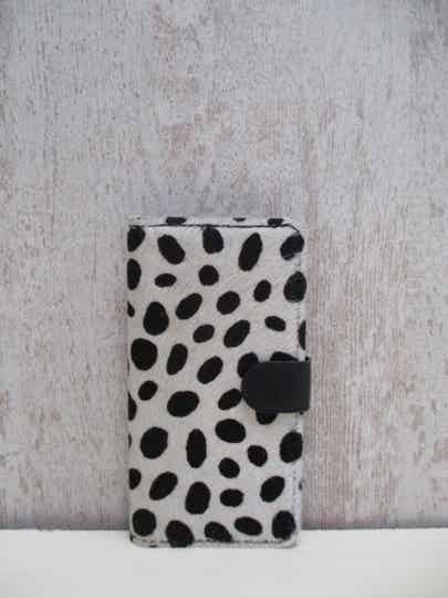 Bookcases iPhone 12 Pro Max dalmatiër