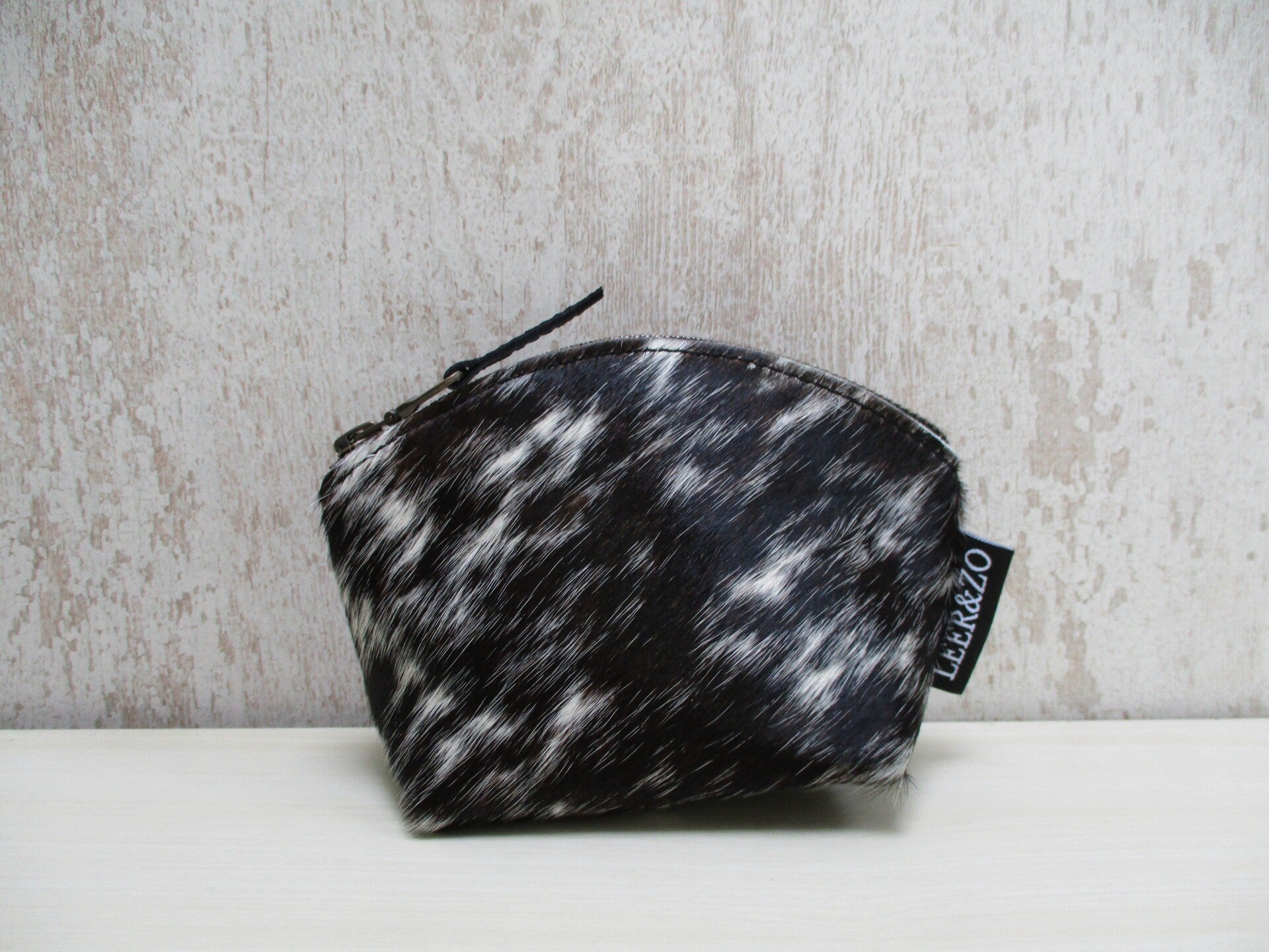 Koeienhuid make-up tasje zwart/wit 2
